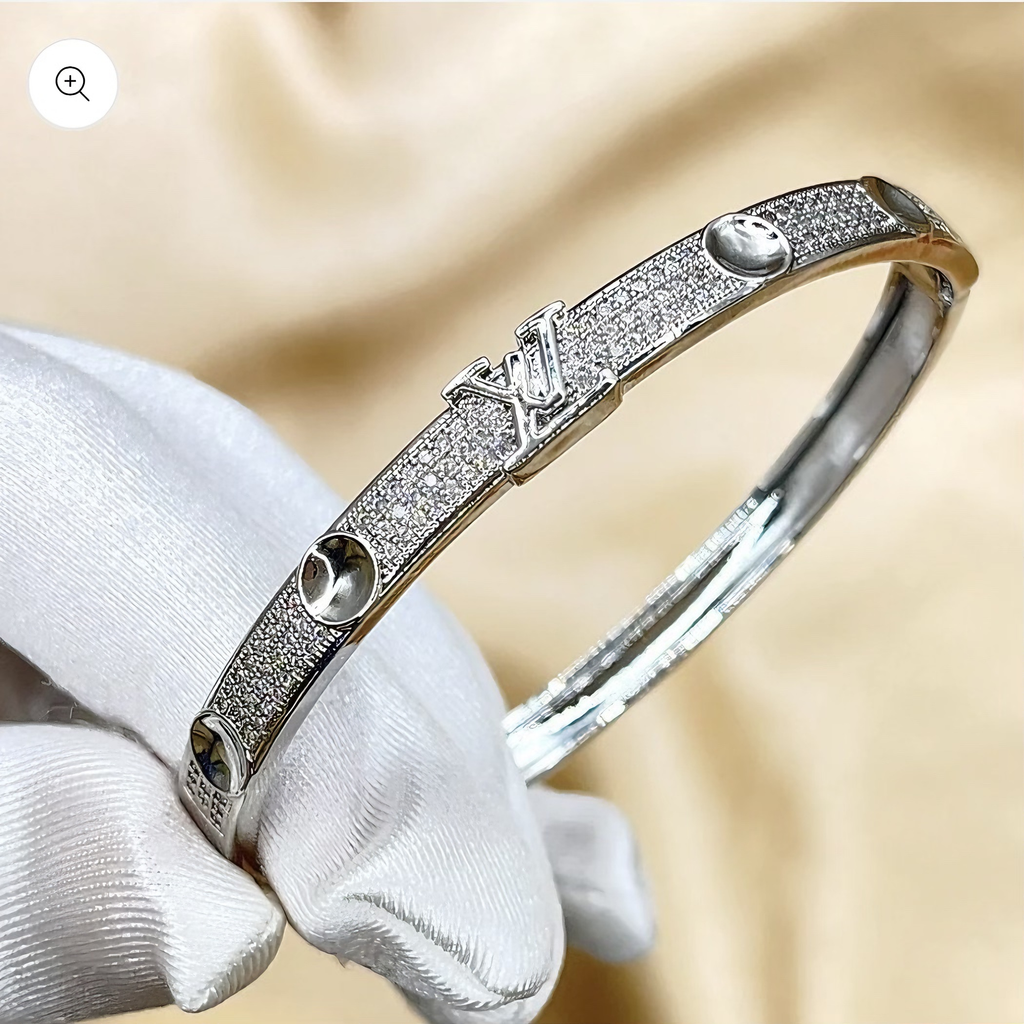 Luxury Pavé Accent Bangle Bracelet – Polished Finish, Elegant Everyday Jewelry