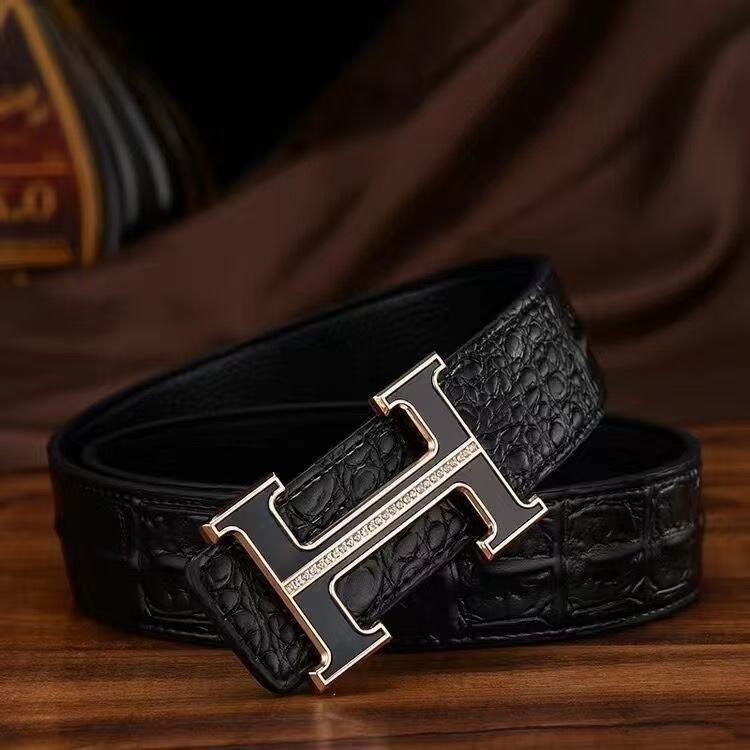 Classic Textured Leather Belt with H Buckle – Premium Business Casual Style