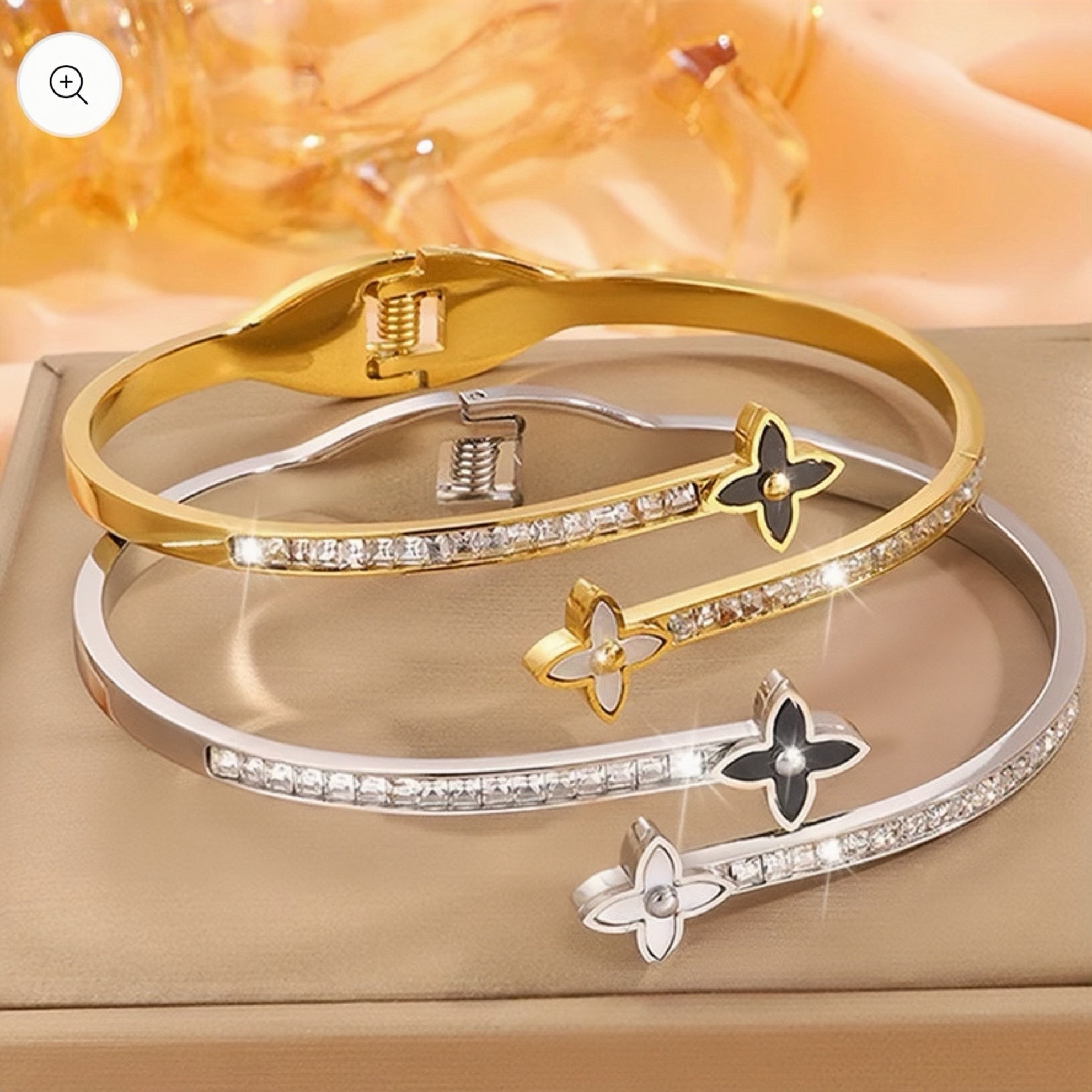 Four-Leaf Crystal Bangle Bracelet – Elegant Gold & Silver Cuff for Everyday Wear