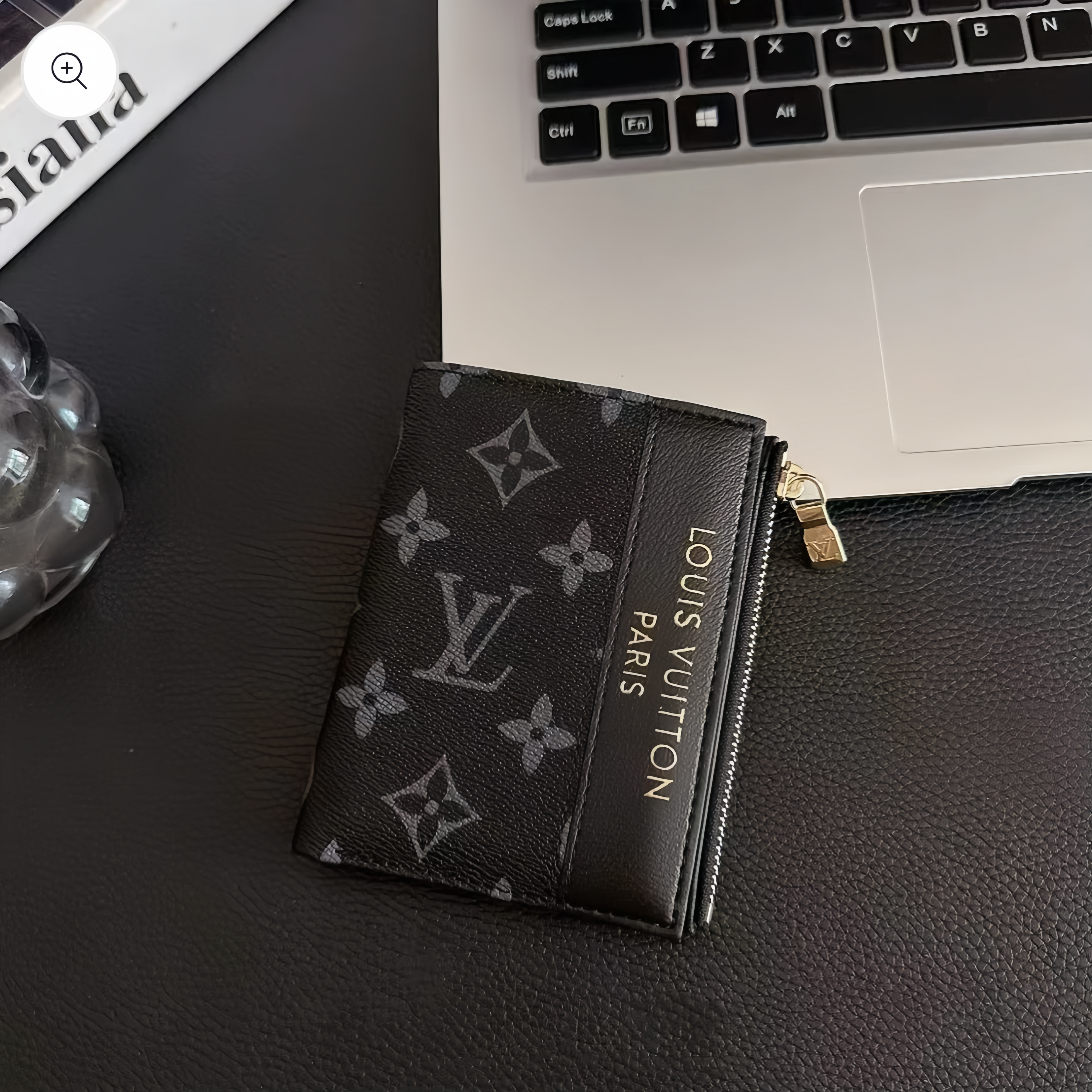 Compact Zip Wallet with Floral Pattern – Mini Multi-Color Card Holder