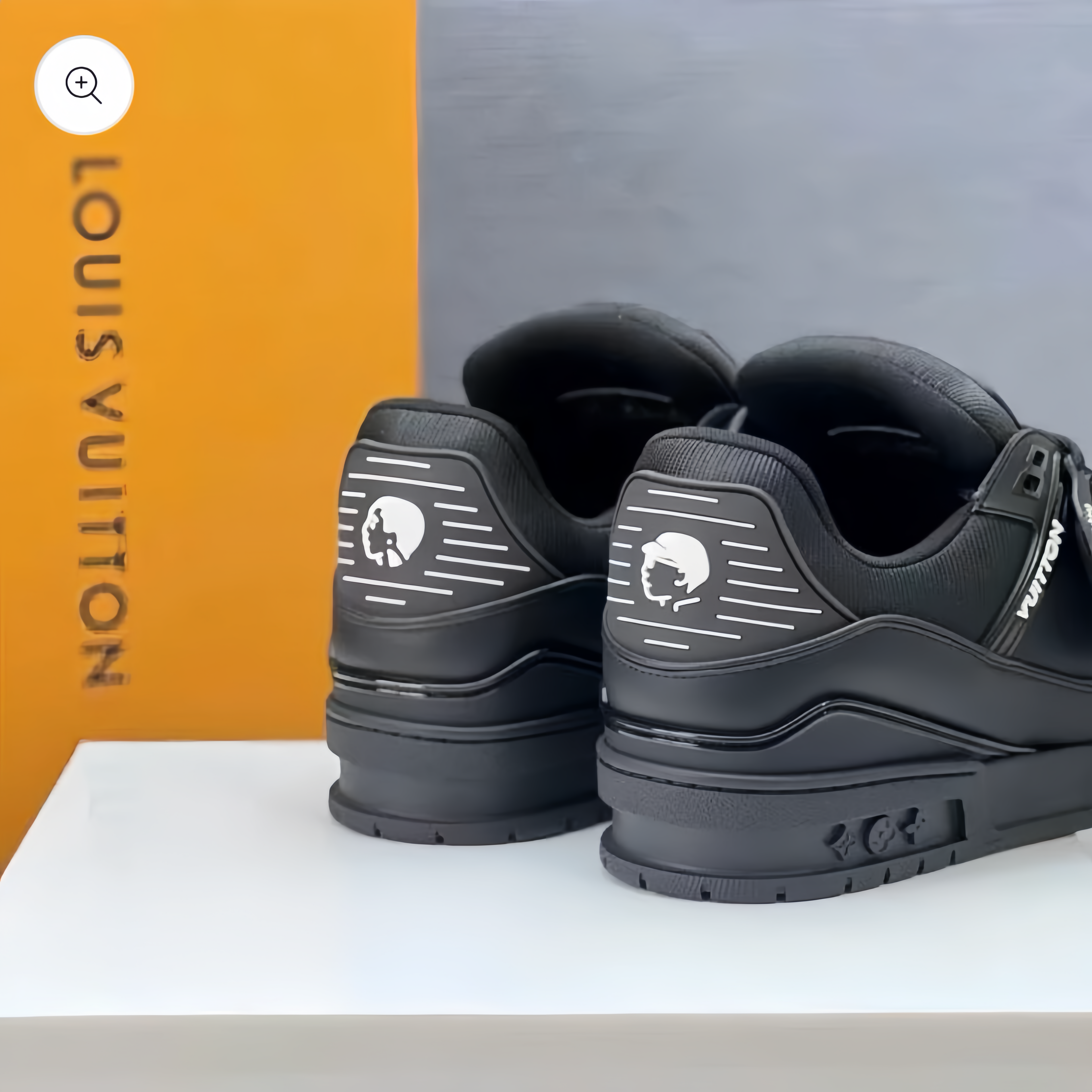 All-Black Low-Top Street Sneakers – Minimal Leather Design