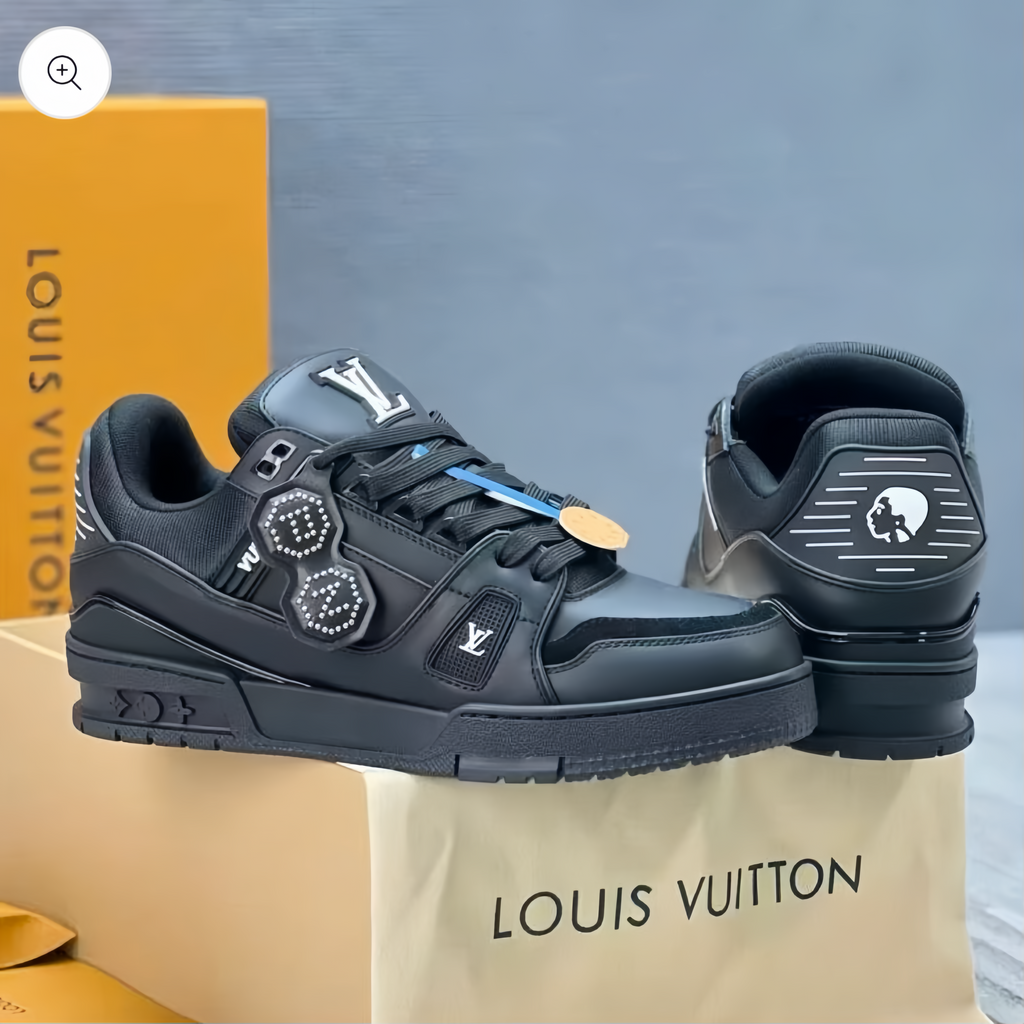 All-Black Low-Top Street Sneakers – Minimal Leather Design