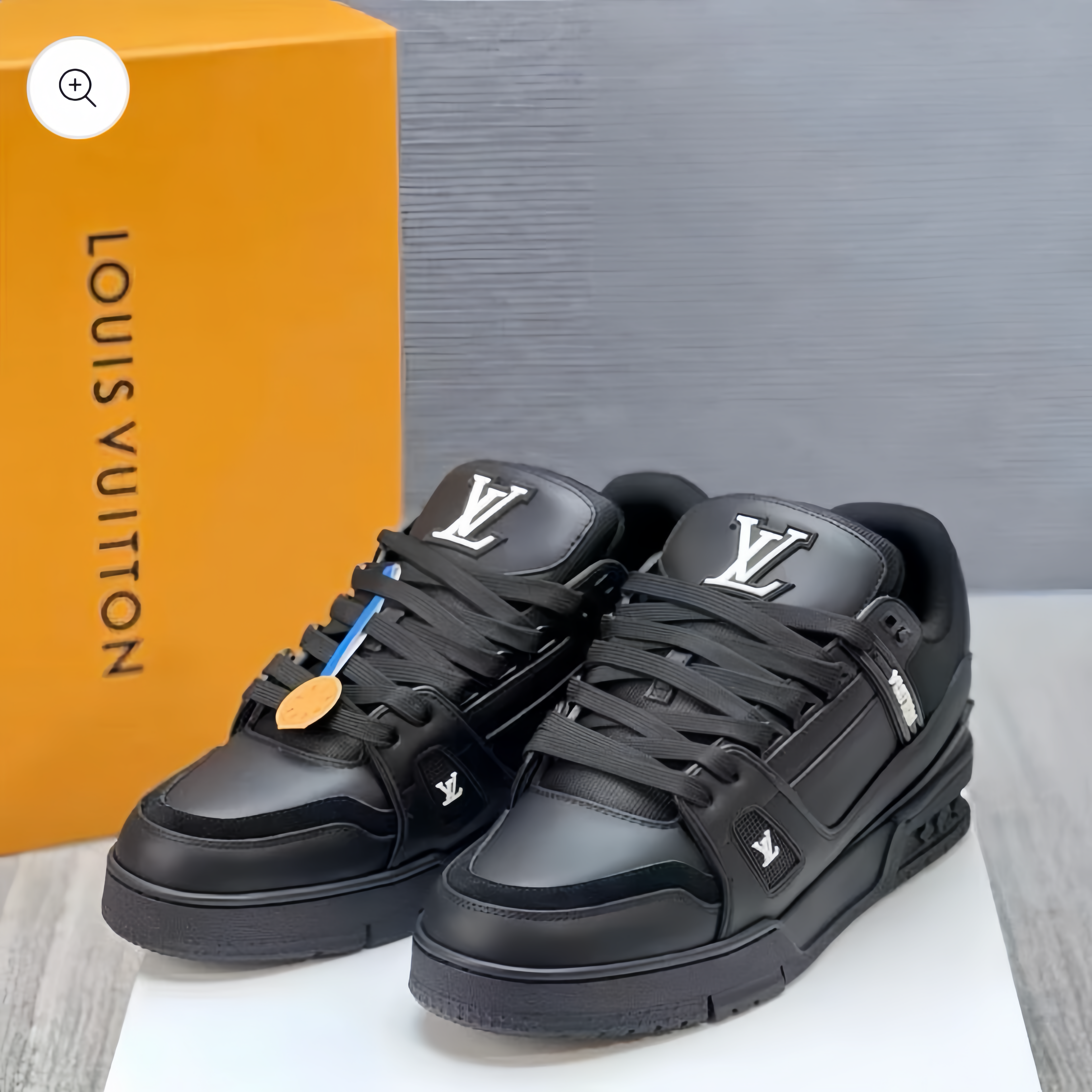 All-Black Low-Top Street Sneakers – Minimal Leather Design